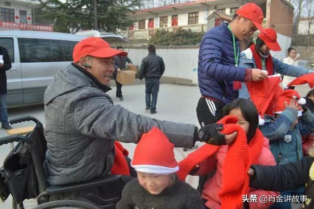 关于父爱的故事（关于父爱故事十字）