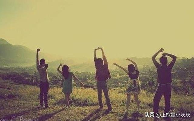 关于友谊的诗句及意思（关于友谊的诗句和词语）